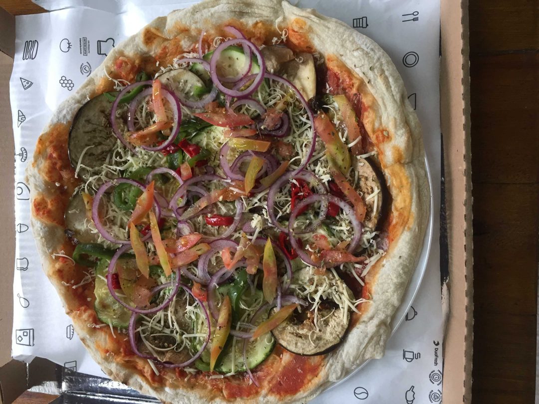 Pizza vegetariana vegana